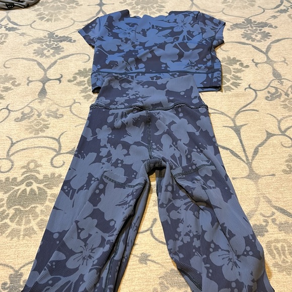 Aerie top and bottom set bottoms don’t have a tag - Picture 3 of 3